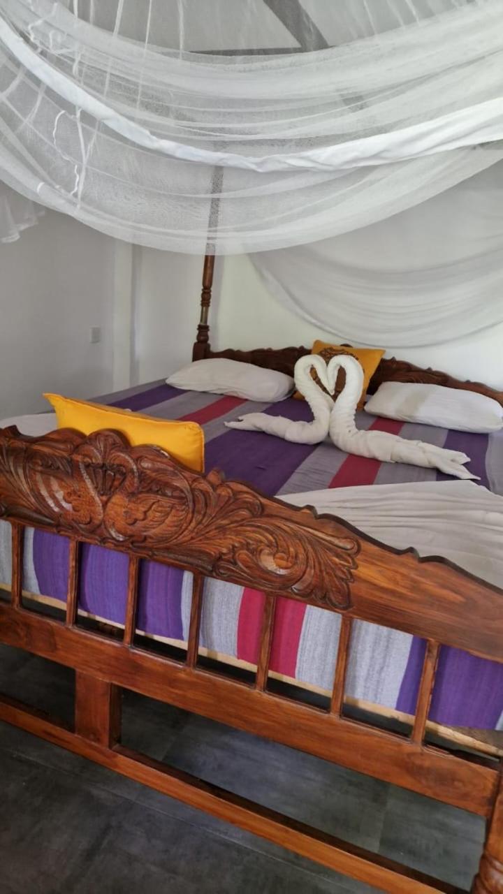 Damith Guest House Unawatuna Exteriör bild