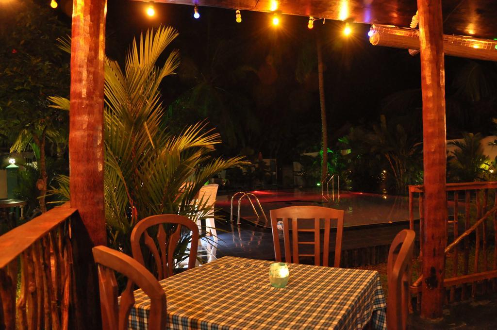 Damith Guest House Unawatuna Exteriör bild