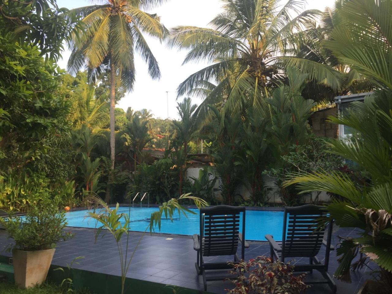 Damith Guest House Unawatuna Exteriör bild