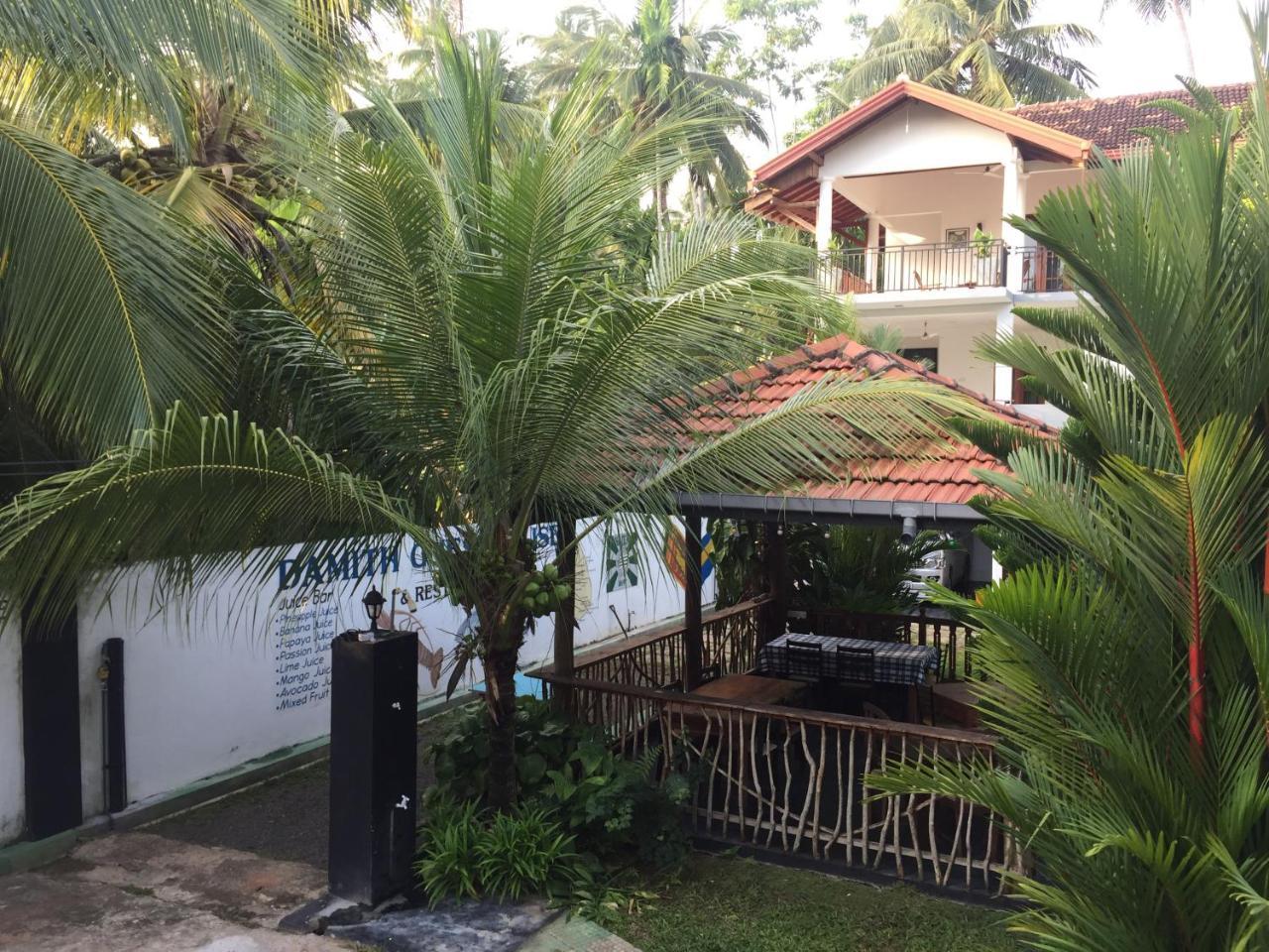 Damith Guest House Unawatuna Exteriör bild