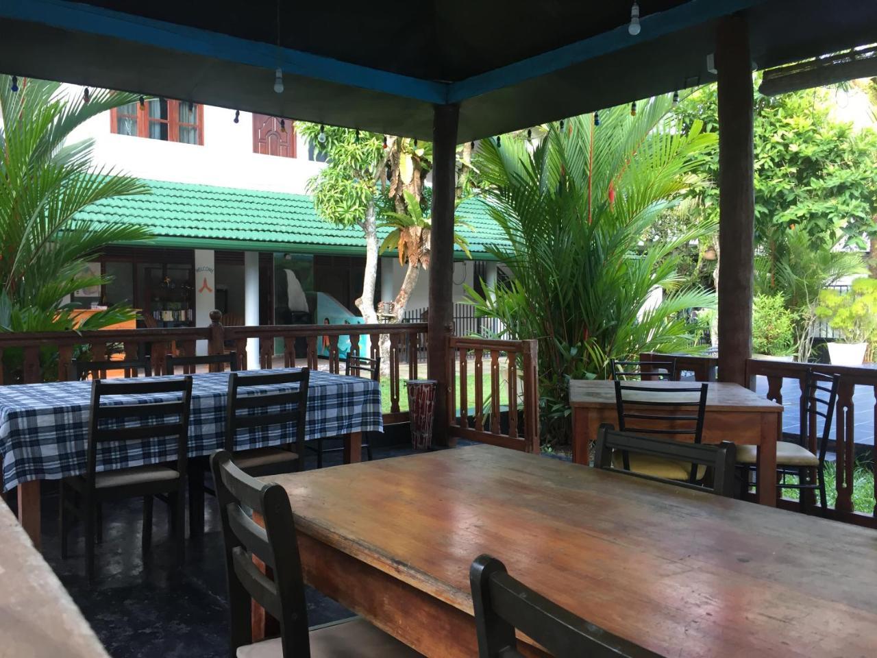Damith Guest House Unawatuna Exteriör bild