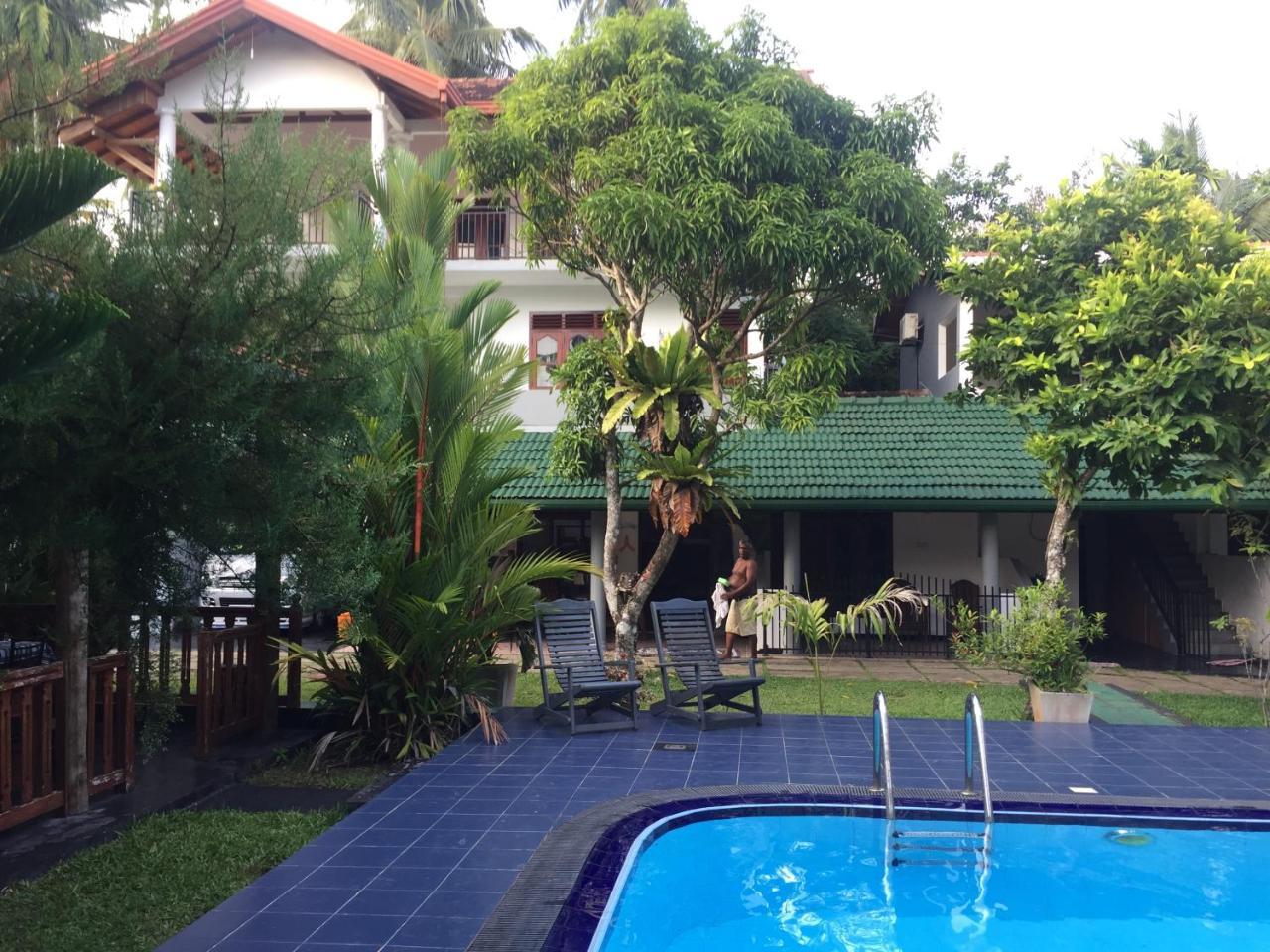 Damith Guest House Unawatuna Exteriör bild