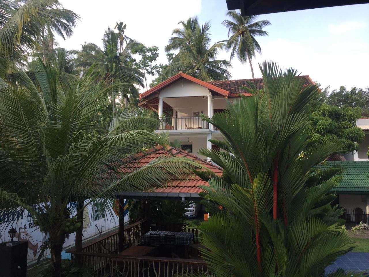 Damith Guest House Unawatuna Exteriör bild